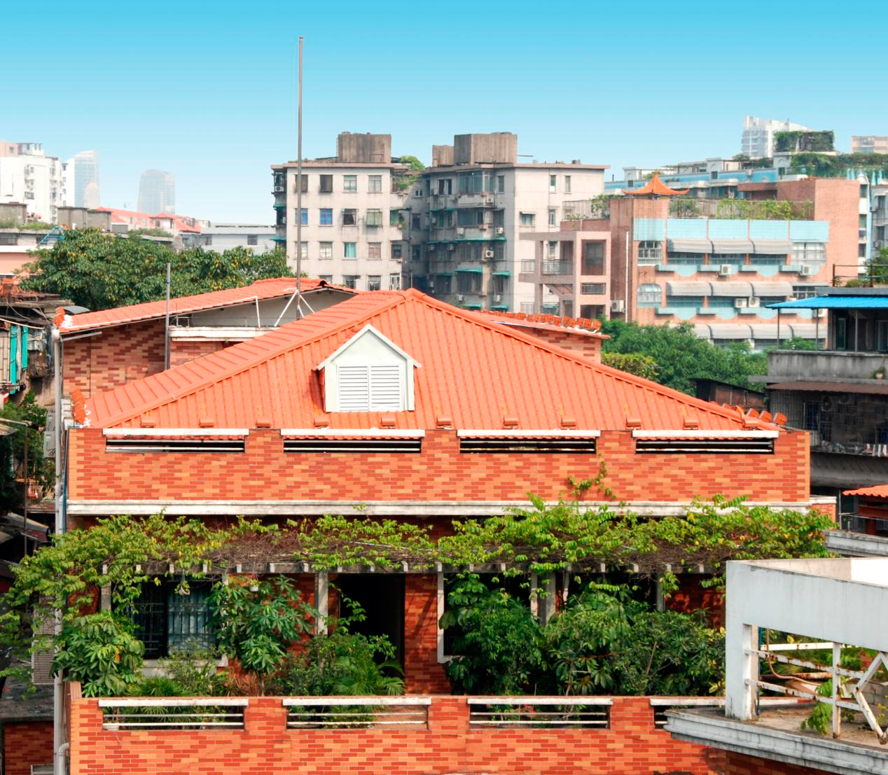 小心誤區(qū)：手感越重，就能說明合成樹脂瓦質量越好嗎