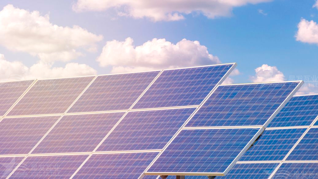 屋面光伏瓦耐火性強，使用了B1級的難燃性建筑材料！