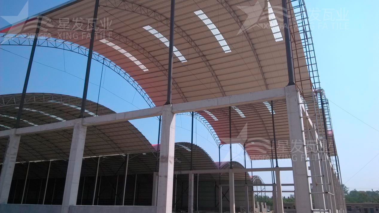 樹脂瓦廠家教你：在惡劣環(huán)境條件下，用什么屋面瓦安全又可靠？