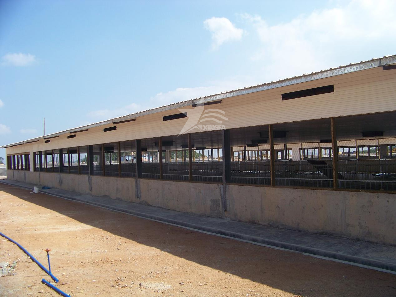 樹脂瓦：養(yǎng)殖場(chǎng)的避暑勝地，為小動(dòng)物們打造舒適棲息地