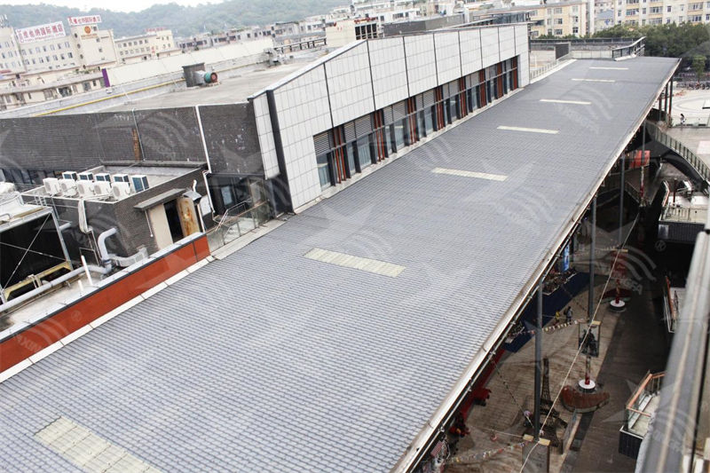 蓋工業(yè)廠房必看！彩鋼瓦vs.樹脂瓦，哪個(gè)更耐用？