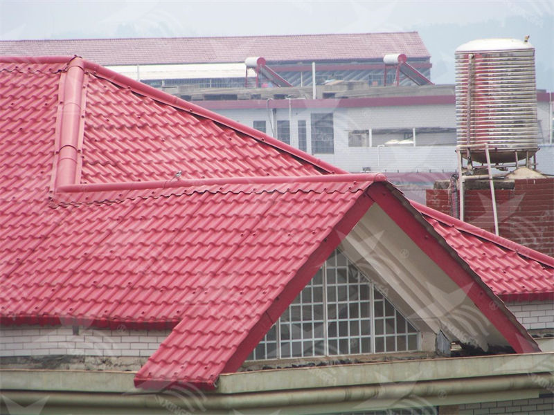 鄉(xiāng)村別墅的屋面新選擇——樹脂瓦，美觀實用的典范！